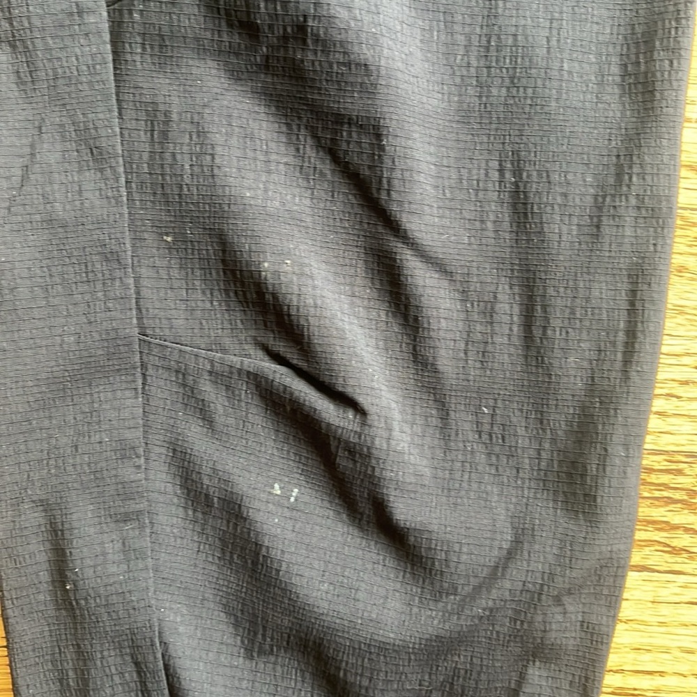 Athleta Black Jogger Pants with Zipper Pocket - Picture 4 of 5